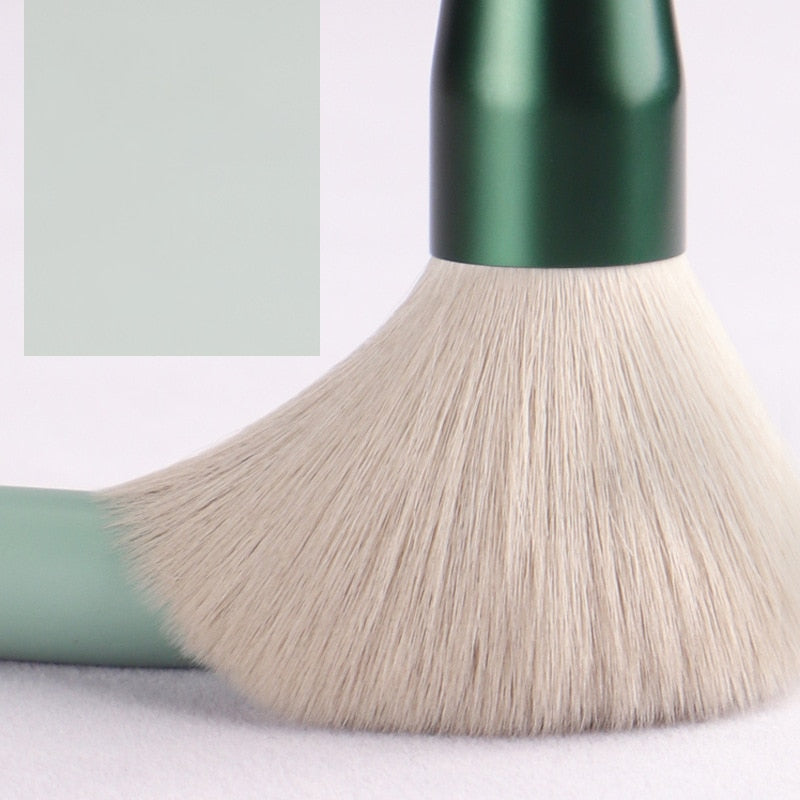 Makeup Beginner 13Pcs Makeup Brushes Set Green Cosmetic Powder Eye Shadow Foundation Blush Blending Beauty Make Up Brush Tool
